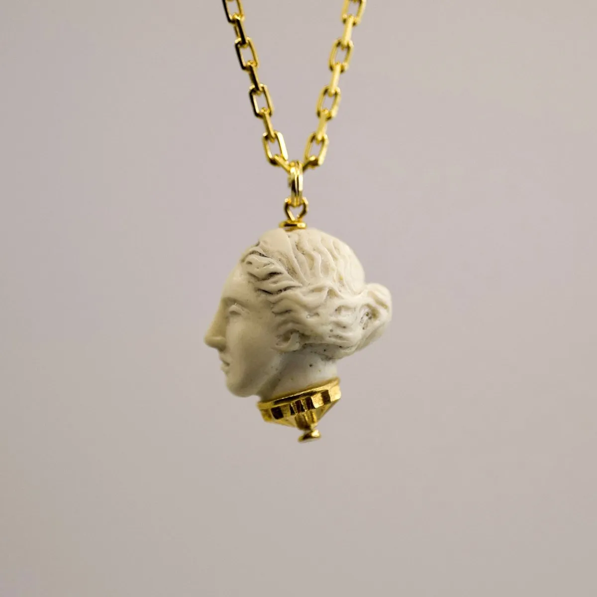 Artemis pendant